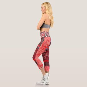 Leggings Capri un tableau rouge et noir au coeur rouge