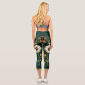 Leggings Capri Veille bijoux Steampunk sur un Arrière - plan vert (Verso)