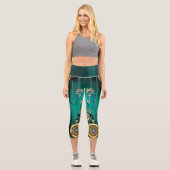 Leggings Capri Veille bijoux Steampunk sur un Arrière - plan vert (Recto)
