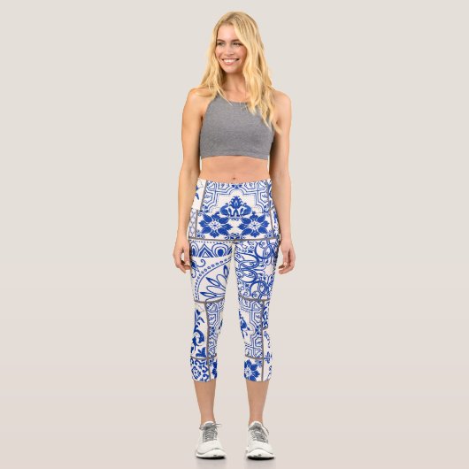Leggings Capri Victorian Majolica : Patchwork Tile Motif. (Recto)