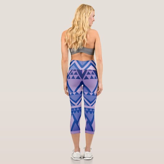 Leggings Capri Violet Motif d'art tribal simple (Verso)