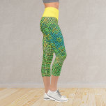Leggings Capri Weer Mandala vert jaune et bleu<br><div class="desc">Ce mandala funky est décoré de vert,  jaune et bleu dans un style de tissage en panier. Des visuels psychédéliques pour l'hippie moderne ou toute personne qui aime les couleurs super.</div>