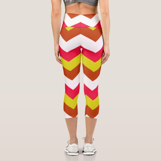 LEGGINGS CAPRI ZIGZAG PATTERN. (Verso)