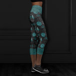 Leggings Capri Zodiac Magie | Turquoise foncé vert crâne gothique<br><div class="desc">Unique art portable ! Une palette sophistiquée de textures moyennes et abstraites mélangées apporte une touche de couleur parfaite à votre style personnel. Également transférable aux fournitures scolaires/de bureau, aux accessoires de fête ou à la décoration pour un bricolage facile de la salle de relooking! Pour d'autres produits ou couleurs,...</div>