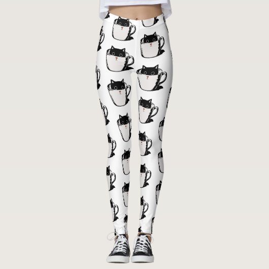 Leggings Chaton noir avec nez rouge caché dans une tasse (Devant)