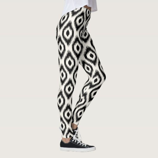 Leggings Chic élégant noir et ivoire diamant Ikat Motif (Droite)