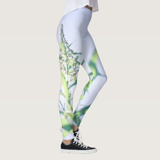 Leggings Ciel bleu Vert Plante Feuilles Fleurs violettes (Droite)