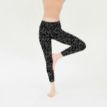 Leggings Comfy Yoga Fleurs noires<br><div class="desc">Des leggings confortables et élégants pour le yoga, les pilates, la salle de sport ou l'aspect urbain avec un joli motif gris avec de petites fleurs et arrière - plan noir. Un cadeau idéal pour la pratique du selflove ou pour les femmes que vous aimez : amies, maman et soeurs!...</div>