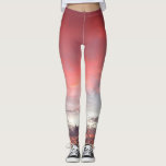 Leggings Coucher de soleil rouge orange rose photo design a<br><div class="desc">Soyez à la pointe dans ces superbes légendes photographiques d'un brillant coucher de soleil rose, violet, orange et blanc ! Faites du sport, faites des courses, ou simplement traînez. Si unique, vous n’aurez jamais à vous soucier des copycats ! Ajoutez un dessus noir solide pour une sophistication décontractée ultime. Je...</div>