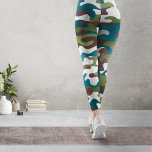 Leggings Couleurs d'hiver Camo Blanc Turquoise Vert foncé<br><div class="desc">Un motif de camouflage texturé et tendance aux couleurs inspirées des montagnes en hiver. Première publication : 08.01.2023.</div>