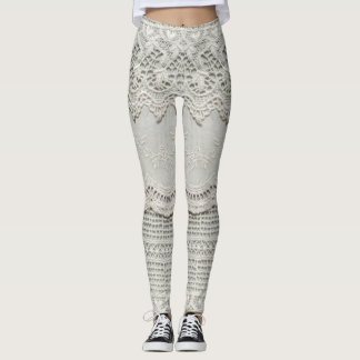 Leggings Dentelle blanche subtile, gros plan textile.