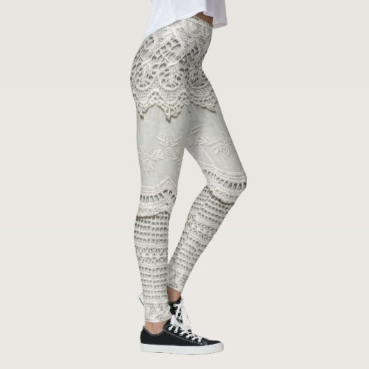 Leggings Dentelle blanche subtile, gros plan textile. (Droite)