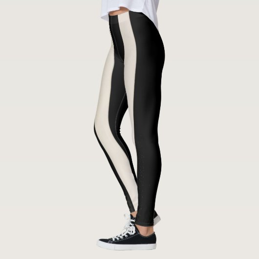 Leggings en bande noire et blanche (Gauche)