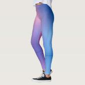 Leggings en spandex/polyester violet/rose/bleu. (Gauche)