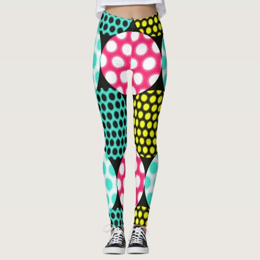 Leggings Étoiles et cercles, motif pop multicolore. (Devant)