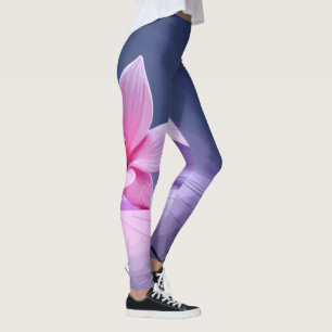 Leggings Exquise orchidée rose repose sur une plaque d'arge
