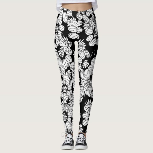 Leggings Fleurs blanches sur un arrière - plan noir (Devant)