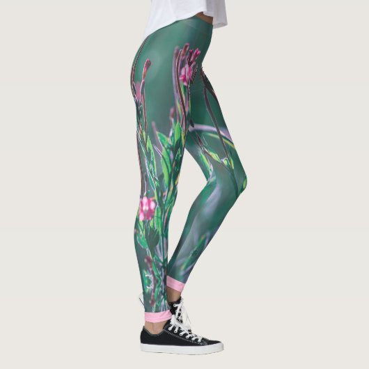 Leggings Fleurs de prairie rose pâle Stylisées (Droite)