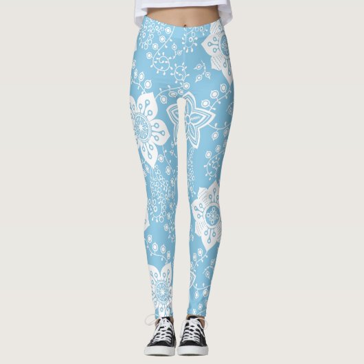 Leggings Fleurs Paisley Blanches Motif D'Art Sur Bleu Clair (Devant)