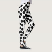 Leggings grand pois aléatoire noir sur les guêtres blanches (Droite)