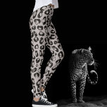Leggings Gris Leopard Safari Imprimer<br><div class="desc">Les leggings empreintes de léopard Gris Safari sont un choix audacieux et à la mode avec un arrière - plan gris vif et un motif empreinte de léopard complexe. La combinaison unique de la couleur grise frappante et de l'empreinte de léopard classique crée une fusion captivante d'esthétique moderne et animaliste....</div>
