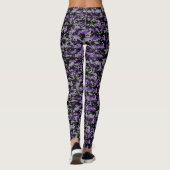Leggings Jambes de camouflage des femmes Motifs violettes (Dos)