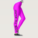 Leggings Live to Run ! Courez en direct ! Fuchsia High Vis<br><div class="desc">Ces leggings amusants sont conçus avec des coureurs en tête. Ils sont d'une couleur fuchsia ou rose violet brillante et de haute visibilité avec du texte noir qui court sur chaque jambe. Une jambe dit "Live to Run !" l'autre jambe dit "Run to Live !" Les collants de course parfaits...</div>