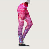 Leggings Lumière néon : mur de brique vide. (Droite)