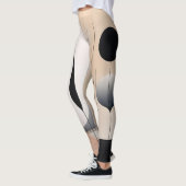 Leggings met een modern design dat eenvoud weerspi (Links)