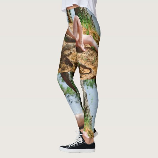 Leggings Modèle féminin bronzage Thunder_Cove (Gauche)