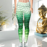 Leggings Monte et vert foncé Tendance couleur Rampe Dégradé<br><div class="desc">Ajoutez une pop de couleur vibrante à votre style avec la menthe Shy Shy Panda Mint et les Legs Gradient de la rampe couleur vert foncé. Ces légumineuses à revêtement unique et moderne offrent une combinaison attrayante de teintes vertes et menthe dans un design de progression de couleur doublée. Doté...</div>