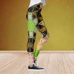 Leggings Mosaic Mandala Flower vert jaune et noir<br><div class="desc">Cette fleur en mosaïque kaléidoscope présente un brillant carrelage vert,  jaune et noir. Sa géométrie vive s'inspire des fractales,  des mandalas et des mosaïques en vitraux. Obtenez ce design trippy maintenant pour votre ami préféré qui aime les couleurs vives!</div>