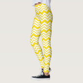 Leggings Motif de conception en chevron zigzag jaune et bla (Gauche)