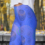 Leggings Motif tendance Blue Hypnotic Swirls<br><div class="desc">Audacieux et hypnotisant : Elevez votre regard avec ces leggings hypnotiques accrocheurs ! Avec leur design coloré et saisissant, ils apportent une dose supplémentaire de flair à toute tenue, que ce soit pour la remise en forme ou la détente. Confortables et tendance, ces leggings sont conçus pour vous faire sentir...</div>