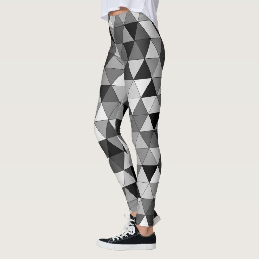 Leggings Motif triangle tendance gris et noir neutre couleu (Gauche)