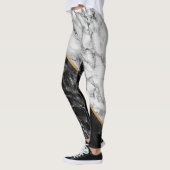 Leggings noirs et Marbres blancs (Gauche)