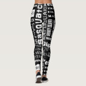 Leggings Noms des guêtres de Sasquatch dans le noir (Dos)