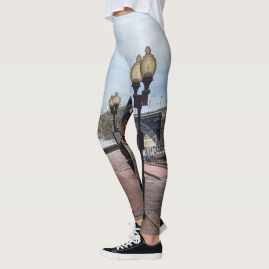 Leggings Pont Eads Le Long De Lucas Ave (Gauche)