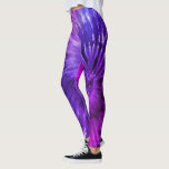 Leggings Purple & Blue Psychedelic Starburst Tie Dye<br><div class="desc">Ces leggings sont dotés d'un design psychédélique de teinture à cravate qui rappelle la contre-culture hippie des années 1960. Parfait pour le yoga, la course, l'entraînement à la salle de gym, ou juste quand vous voulez porter des collants sexy mignons. Les couleurs sont pourpres et bleues avec un peu de...</div>