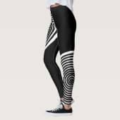 Leggings rayés noirs et blancs (Gauche)