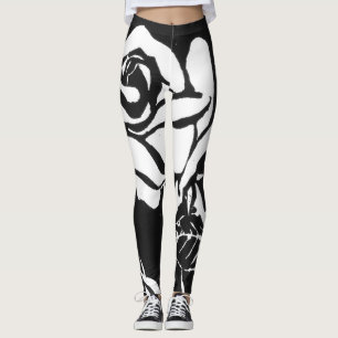 Leggings Rose blanc vif sur un arrière - plan noir