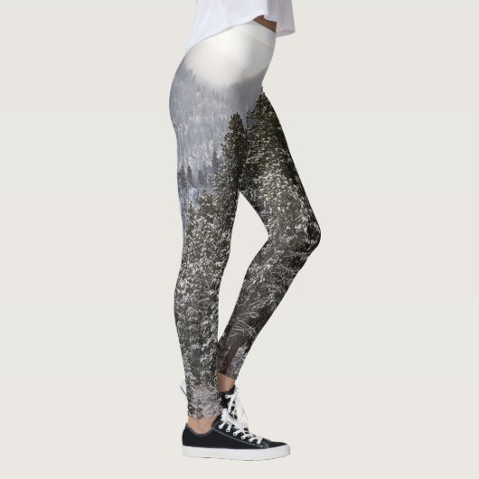 Leggings Scène de neige d'hiver de forêt (Droite)