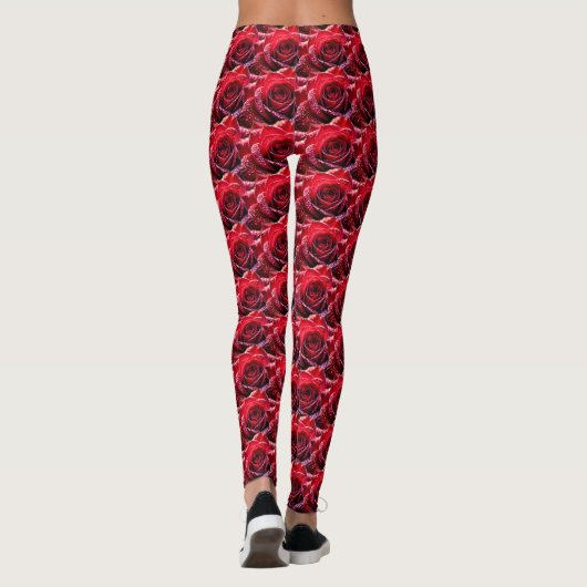 Leggings Seamless Pattern of Vibrant Red Roses – Dense Digi (Dos)