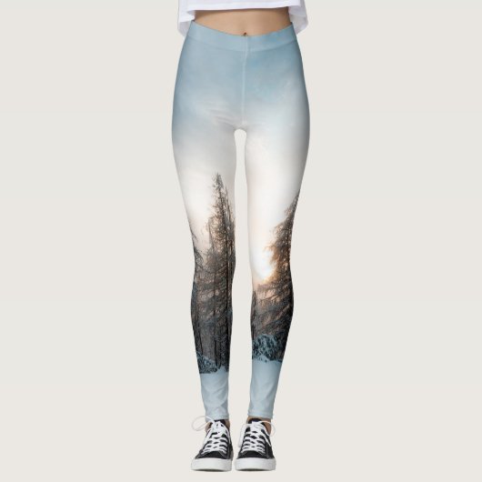Leggings Soleil derrière des épicéas (Devant)