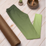 Leggings Tendance Automne Couleur Printemps Vert Ombre Legg<br><div class="desc">Stylish Spring Green de subtiles leggings ombres de notre collection de couleurs tendance automne & hiver 2023/24 offrent un charme intemporel. Ces Leggings Ombre vert citron présentent un dégradé, qui s'estompe du noir au sommet jusqu'à la couleur plus claire / plus vive aux jambes. Cette couleur verte peut être décrite...</div>
