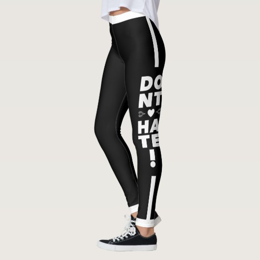 Leggings Typographie blanche sur BLACK (Gauche)