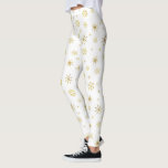 Leggings Vacances blanc flocon de neige motif audacieux fes<br><div class="desc">Soyez à la pointe de la mode et plongez dans l'esprit de vacances avec ces leggings mignons et douillets ! Un amusant, ludique, faux flocon d'or motif aléatoire sur un arrière - plan blanc propre, vous aide à inaugurer la saison des fêtes. Faites du sport, faites des courses, ou simplement...</div>