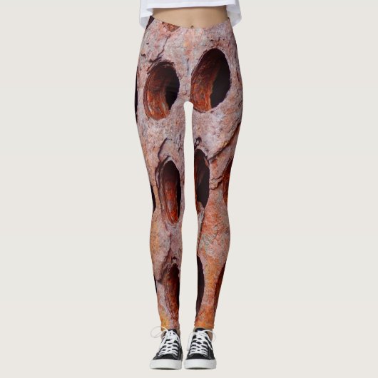 Leggings van geroosterd geperforeerd metaal (Voorkant)