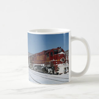 Lehigh Valley EMD No. 311 leidt vracht, Lehighton Koffiemok