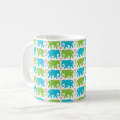 L'éléphant étreint la tasse de café (Devant gauche)